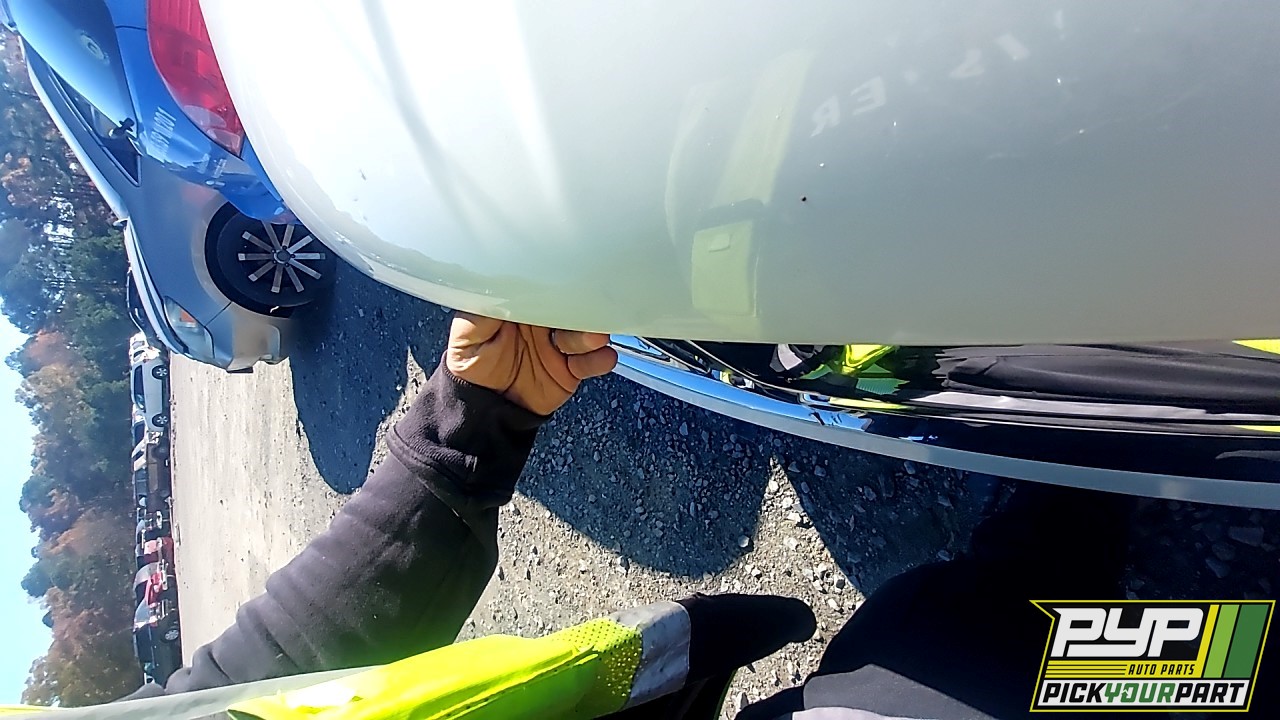 2011 DODGE GRAND CARAVAN available for parts