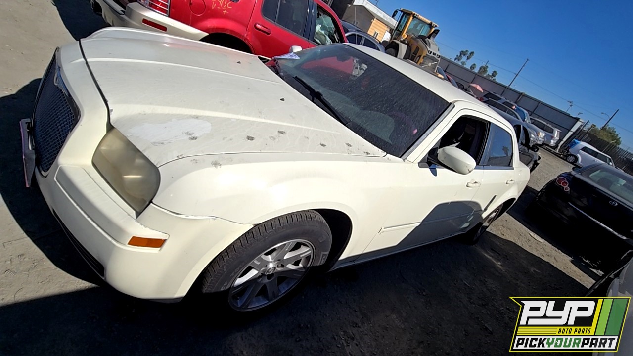 2006 CHRYSLER 300 partes disponibles