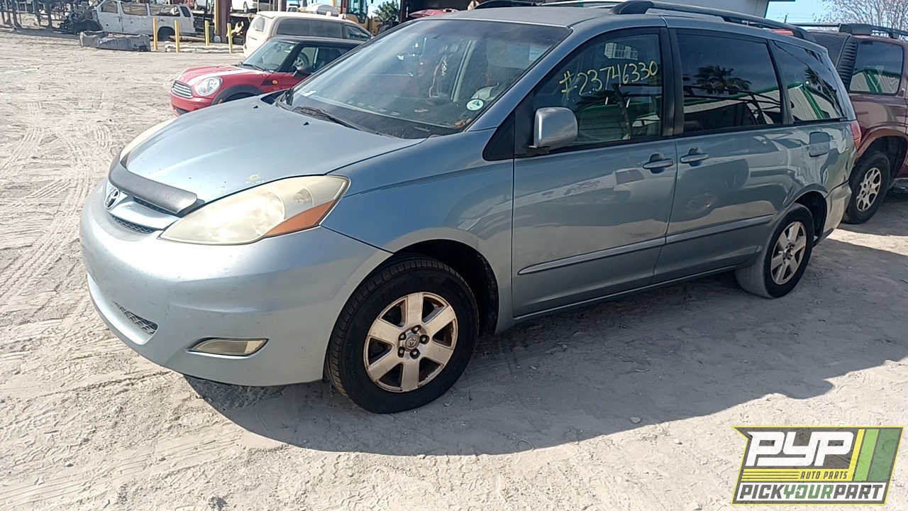 2006 TOYOTA SIENNA available for parts