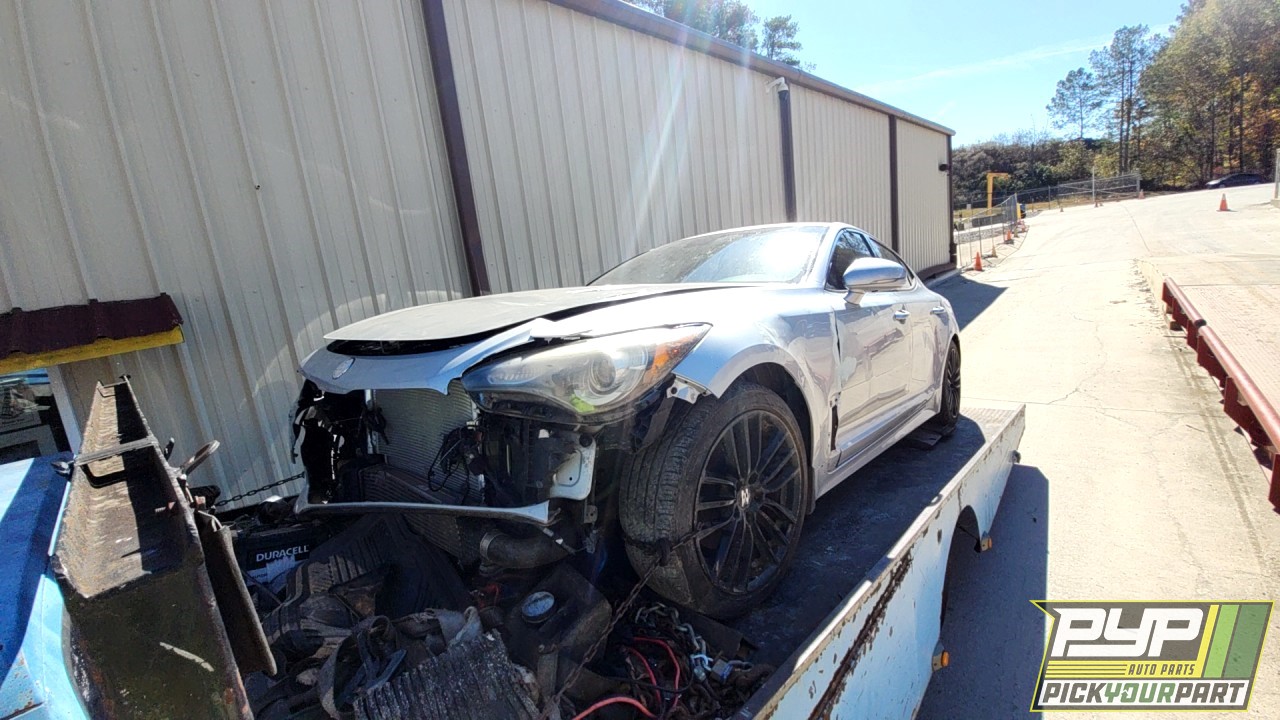 2018 KIA STINGER partes disponibles