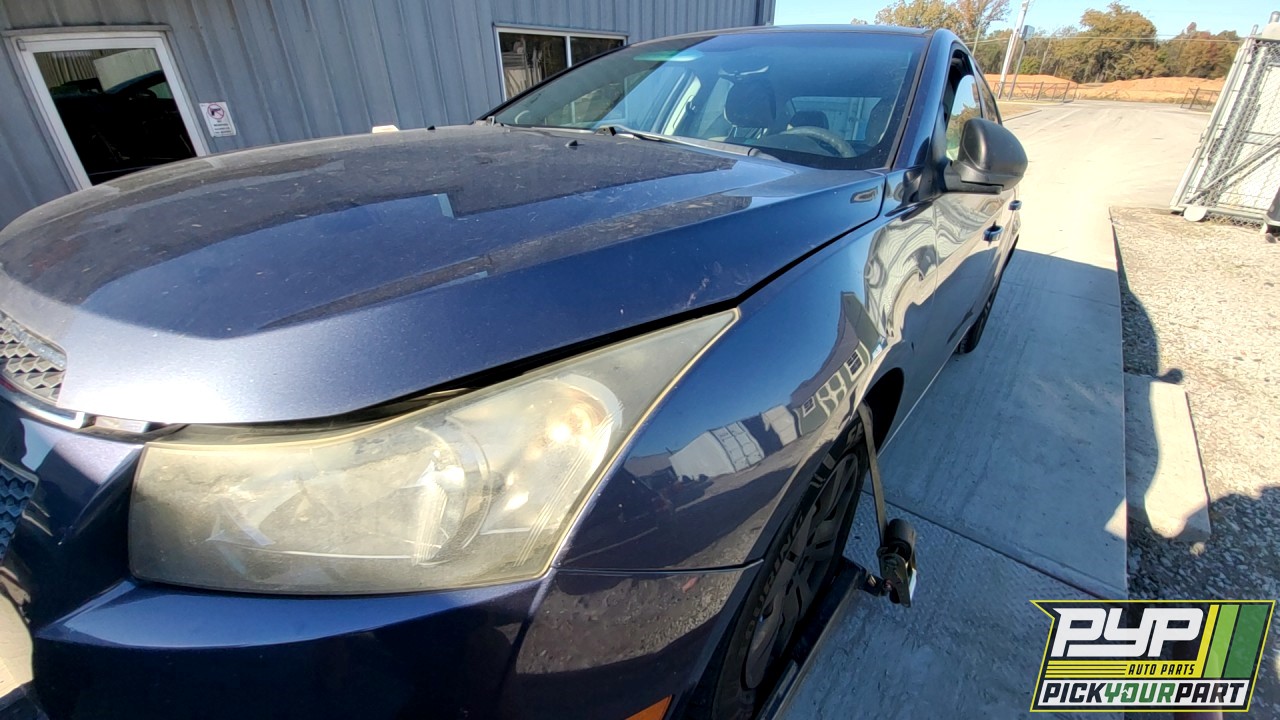 2013 CHEVROLET CRUZE partes disponibles