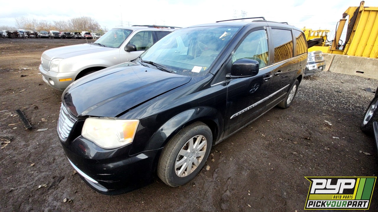 2013 CHRYSLER TOWN & COUNTRY partes disponibles