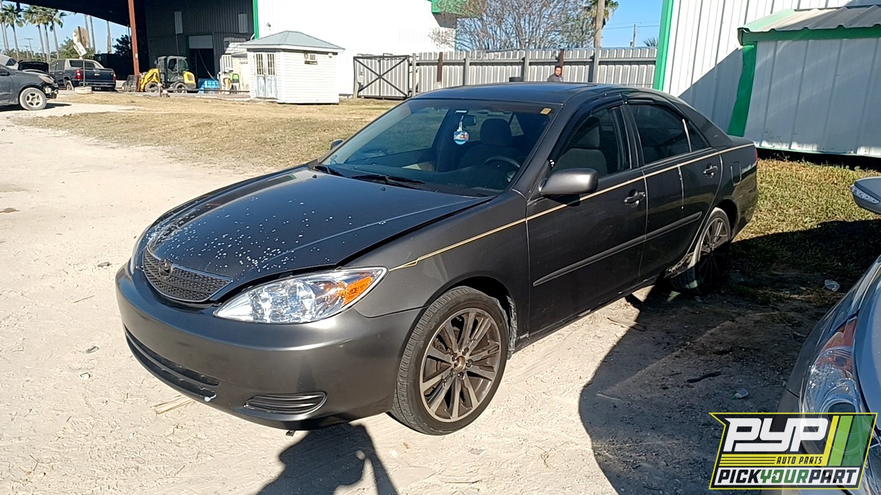 2004 TOYOTA CAMRY partes disponibles