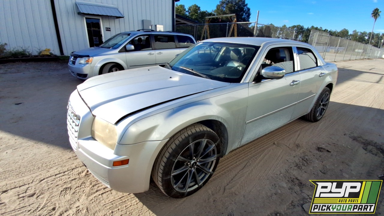 2009 CHRYSLER 300 available for parts