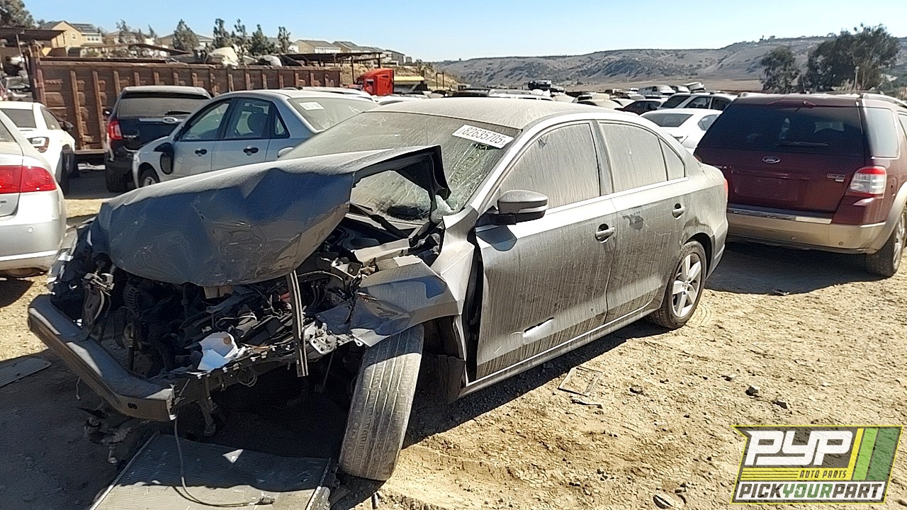 2013 VOLKSWAGEN JETTA partes disponibles