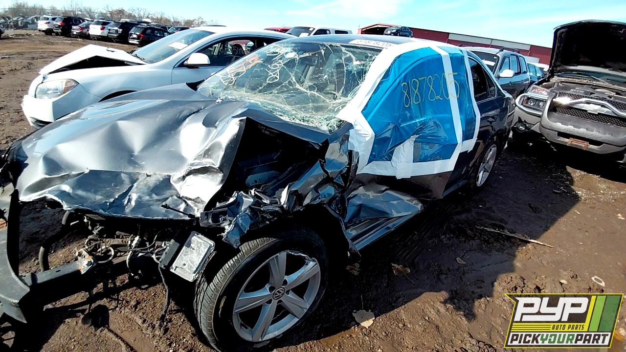 2012 VOLKSWAGEN PASSAT partes disponibles