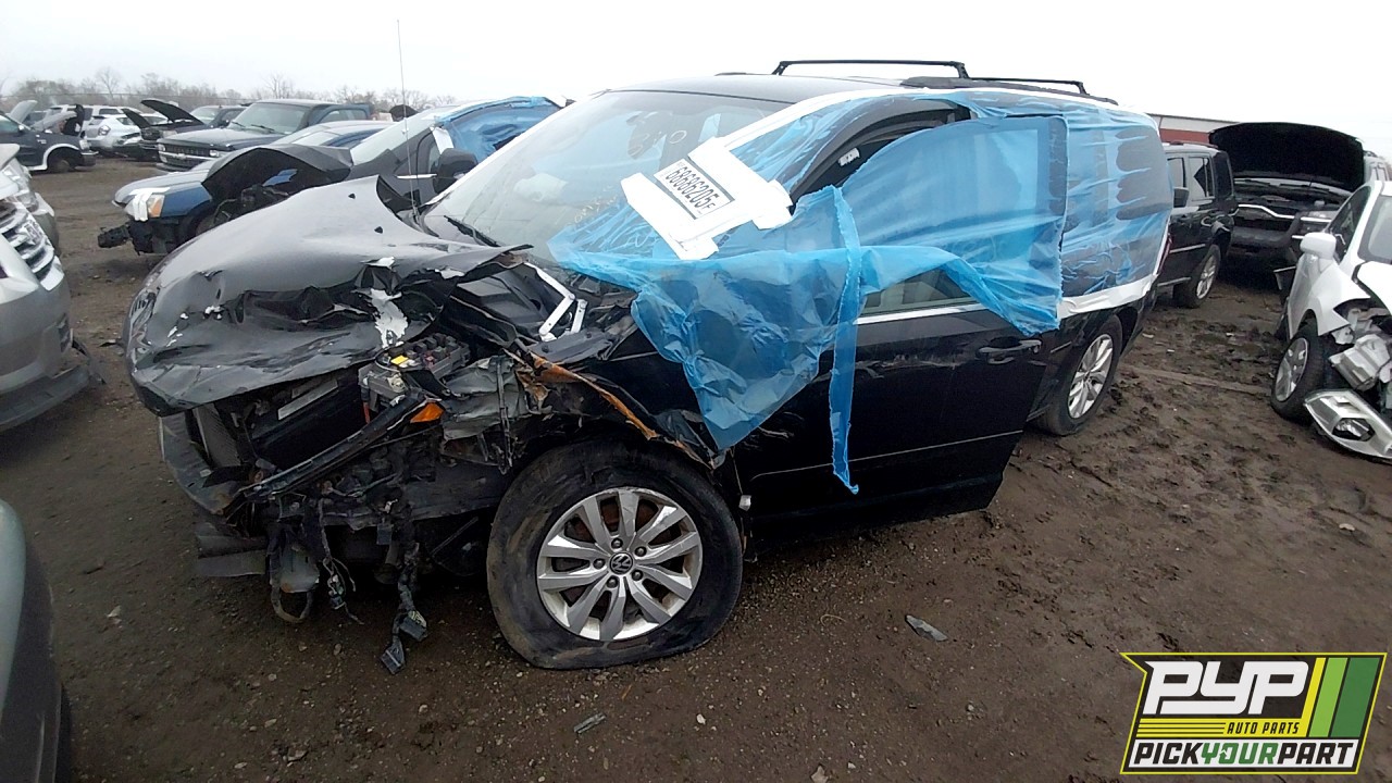 2013 VOLKSWAGEN ROUTAN partes disponibles