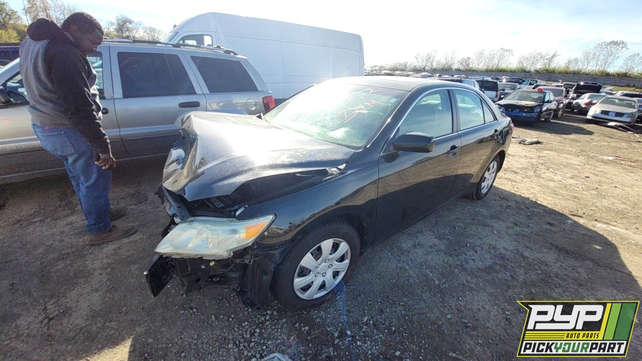 2011 TOYOTA CAMRY partes disponibles