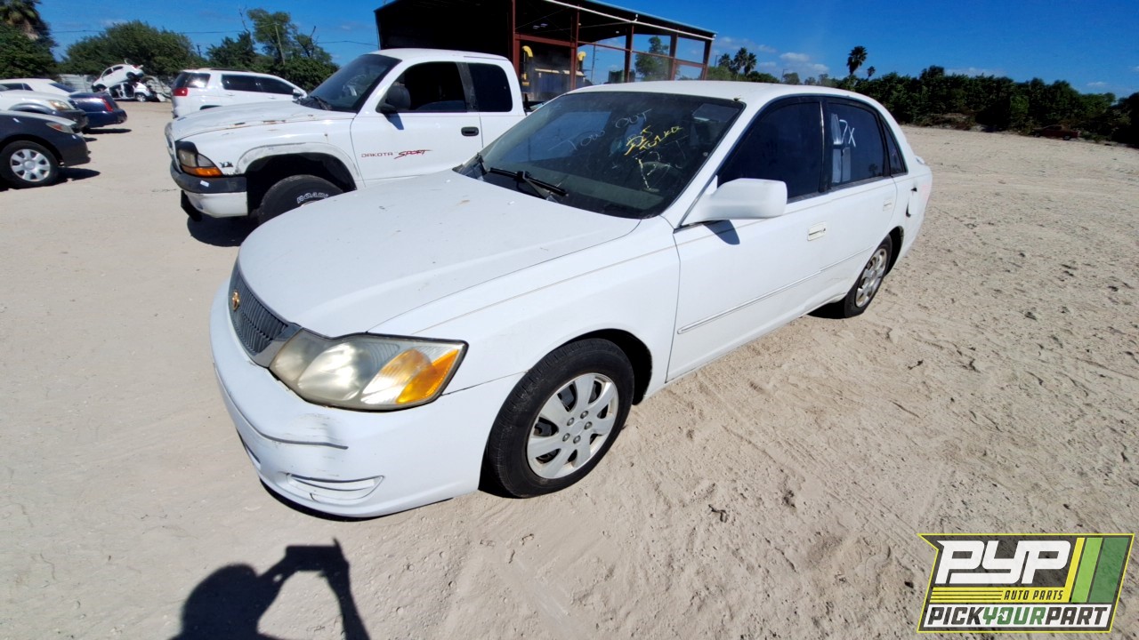 2000 TOYOTA AVALON available for parts