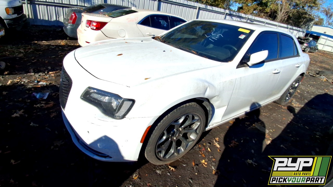 2015 CHRYSLER 300 partes disponibles