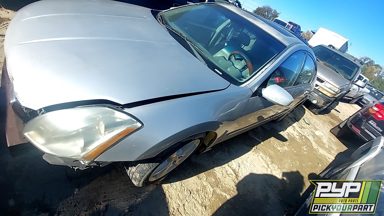 2005 NISSAN MAXIMA partes disponibles