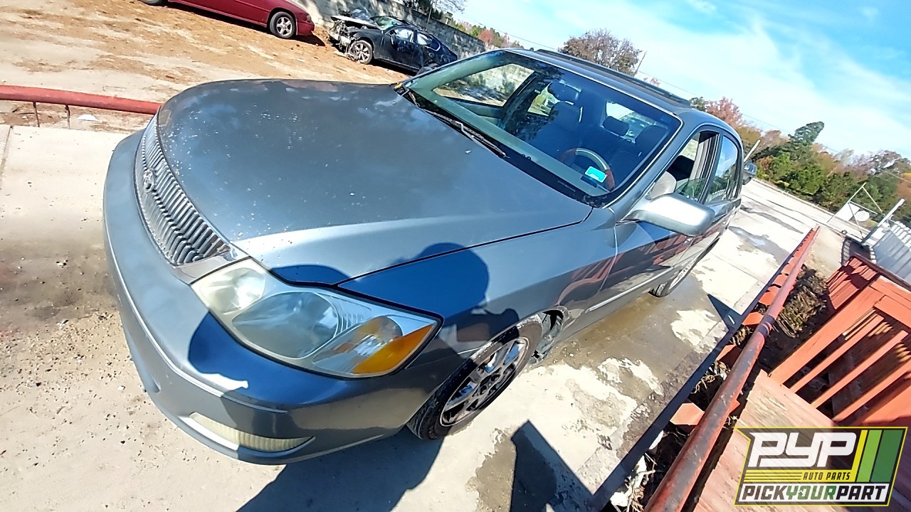 2001 TOYOTA AVALON available for parts
