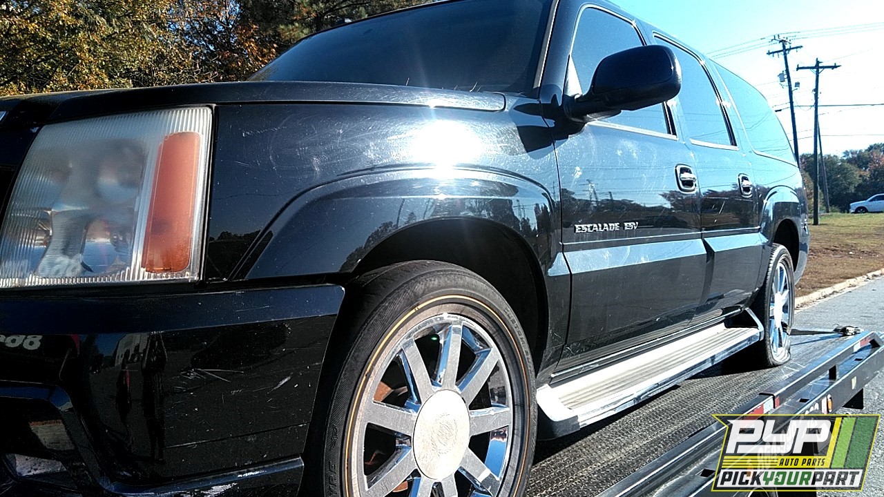 2005 CADILLAC ESCALADE ESV partes disponibles