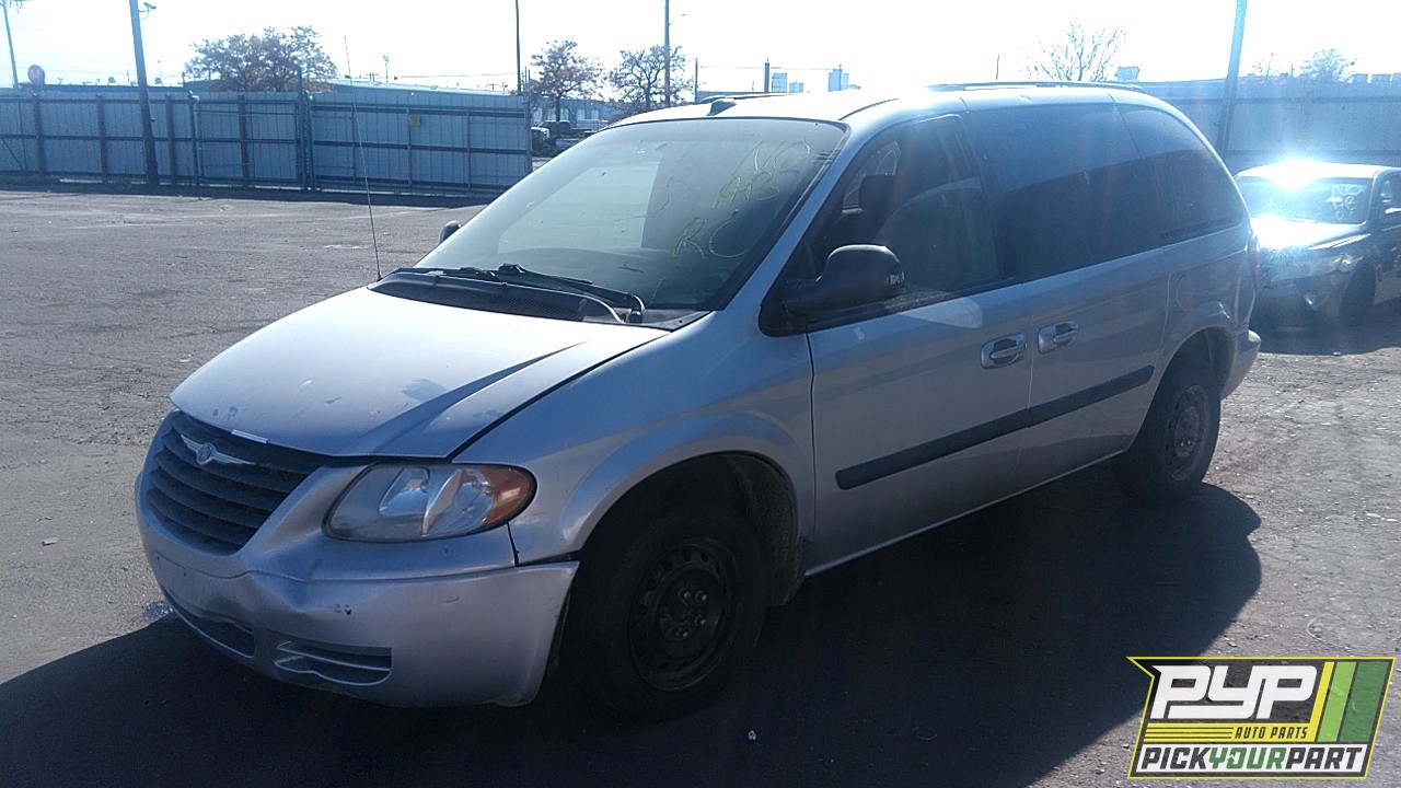 2005 CHRYSLER TOWN & COUNTRY partes disponibles