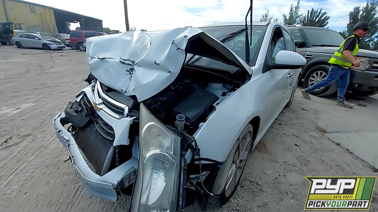 2015 CHEVROLET CRUZE partes disponibles