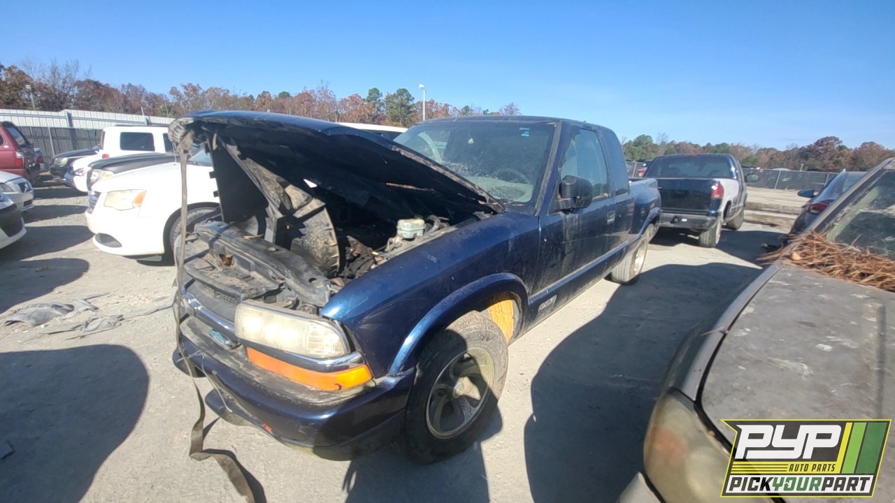 2000 CHEVROLET S10 available for parts
