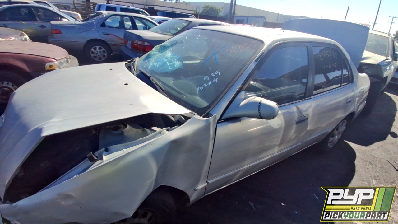 2001 TOYOTA COROLLA available for parts