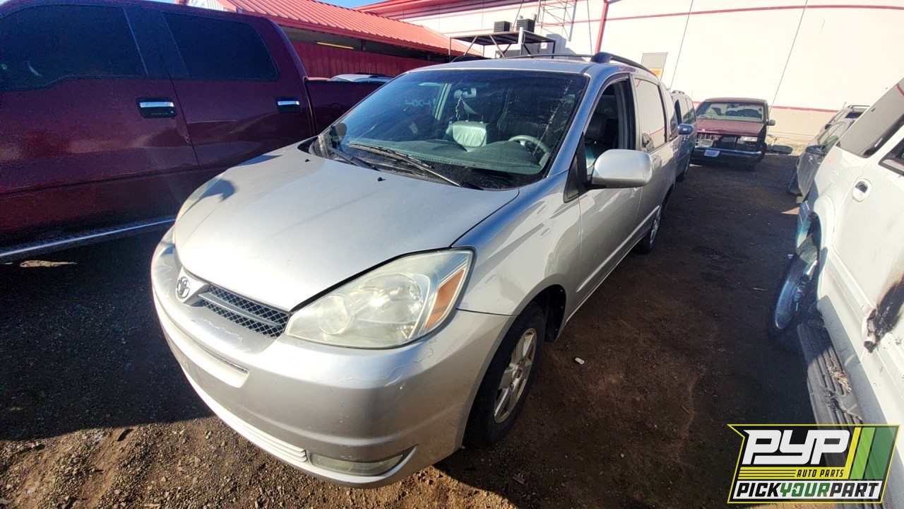 2004 TOYOTA SIENNA partes disponibles