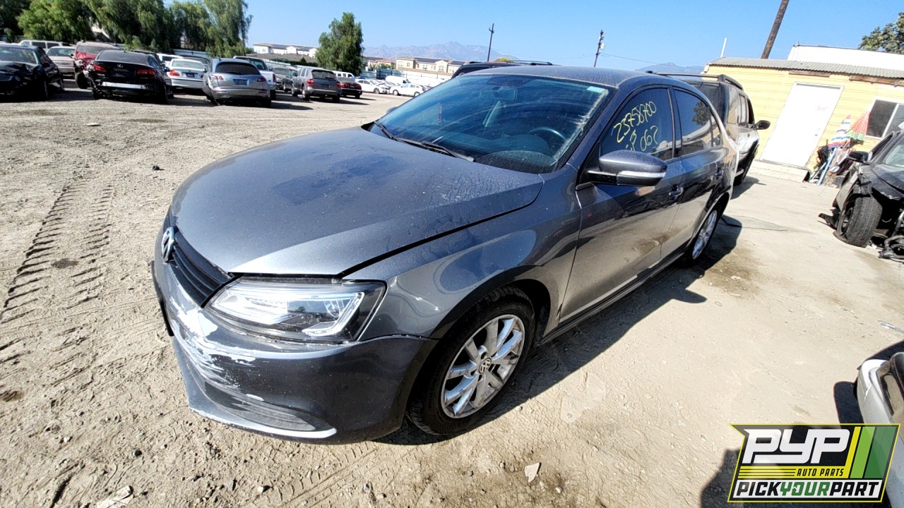 2011 VOLKSWAGEN JETTA partes disponibles