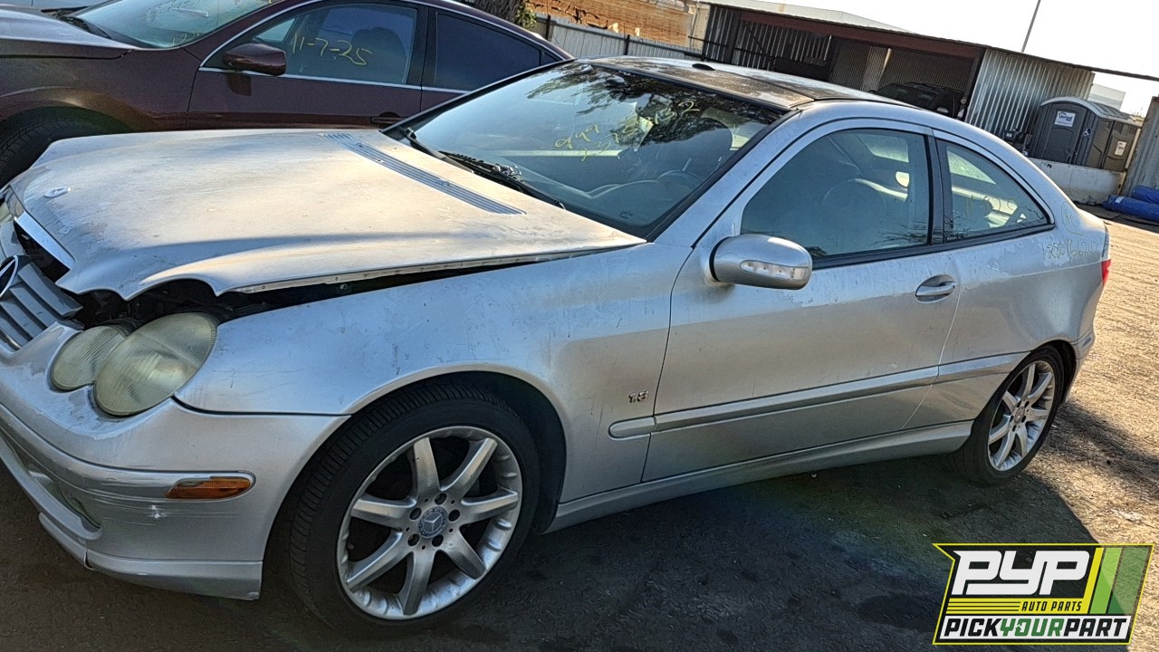 2003 MERCEDES-BENZ C230 partes disponibles