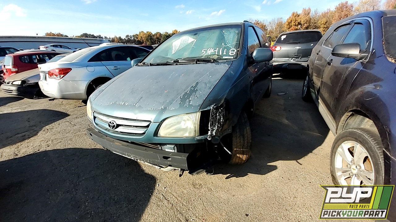 2003 TOYOTA SIENNA partes disponibles