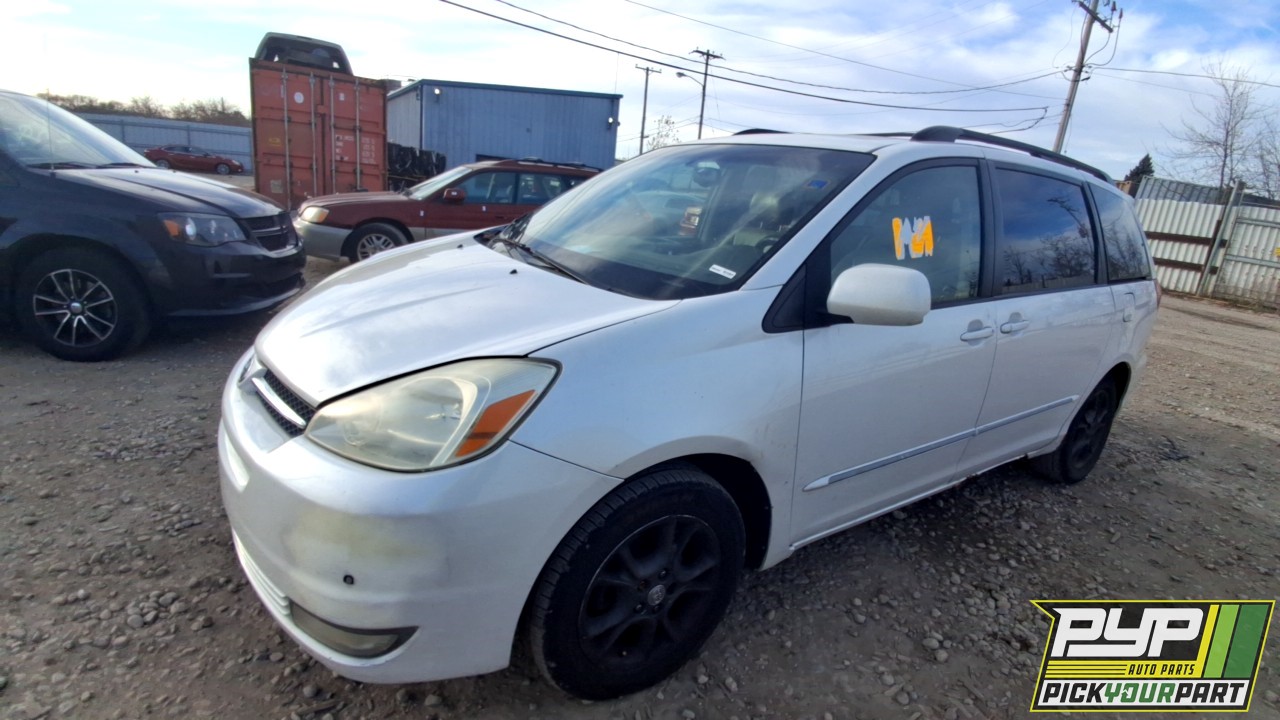2004 TOYOTA SIENNA available for parts