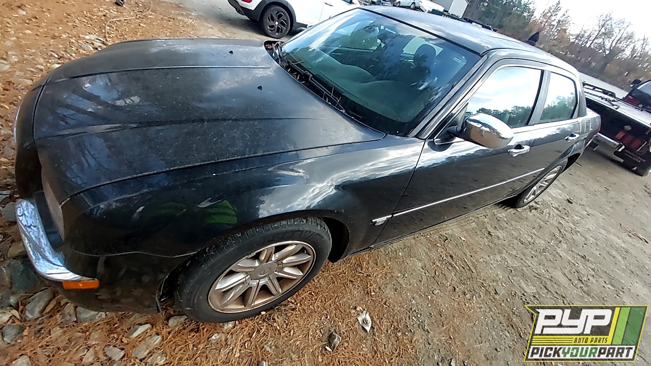 2006 CHRYSLER 300 available for parts