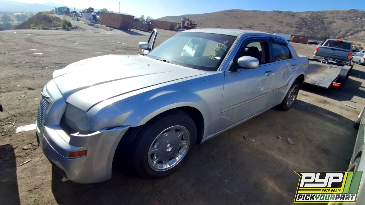 2005 CHRYSLER 300 partes disponibles