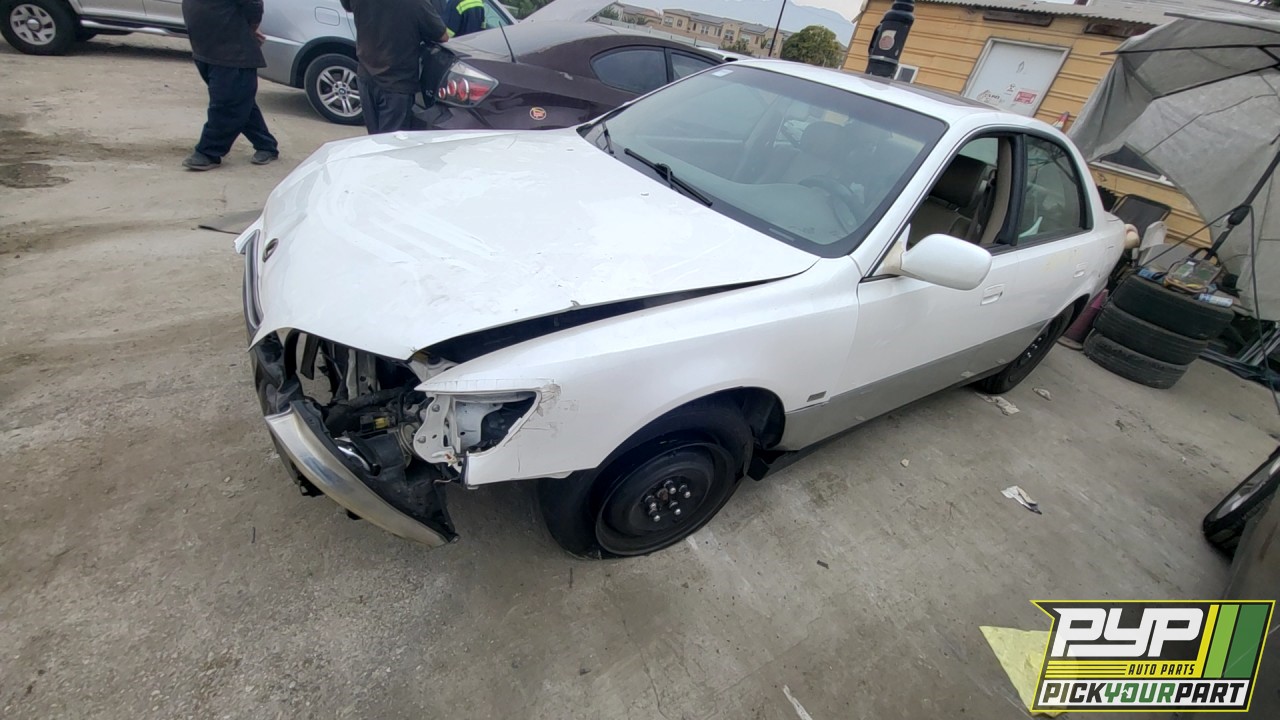 2000 LEXUS ES300 partes disponibles