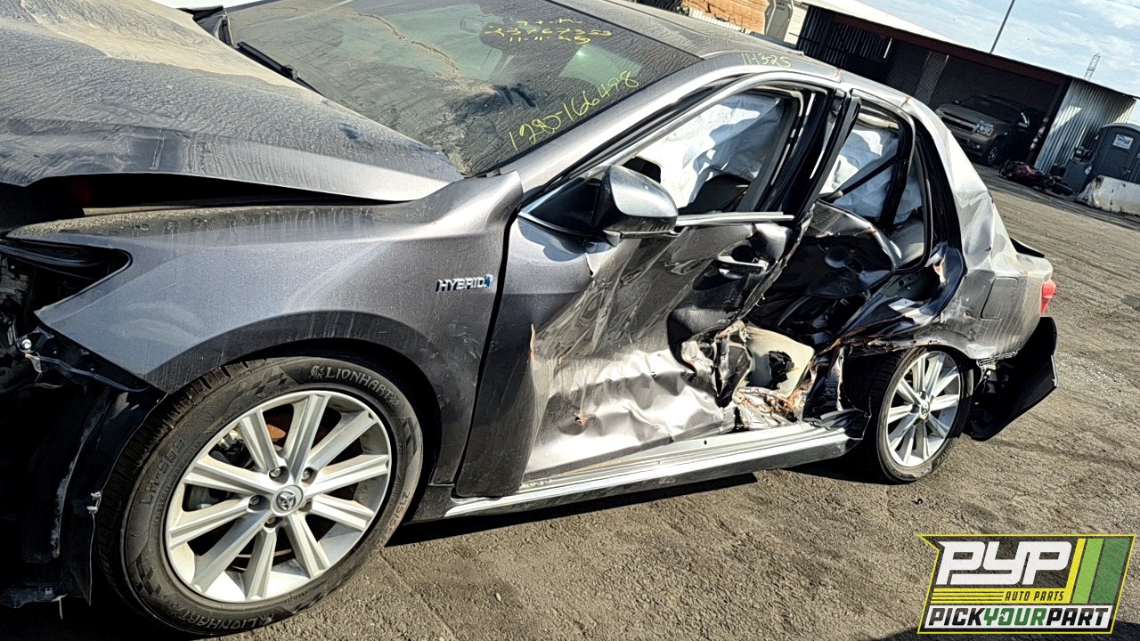 2013 TOYOTA CAMRY partes disponibles