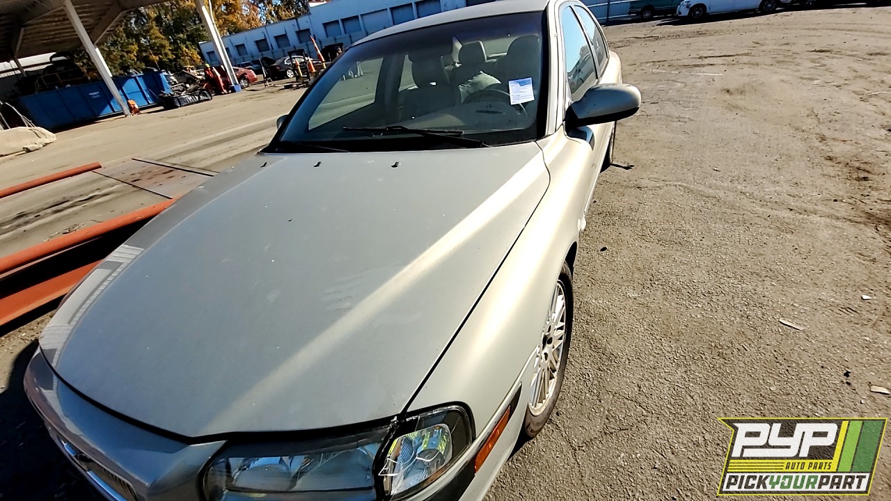 2001 VOLVO S80 available for parts