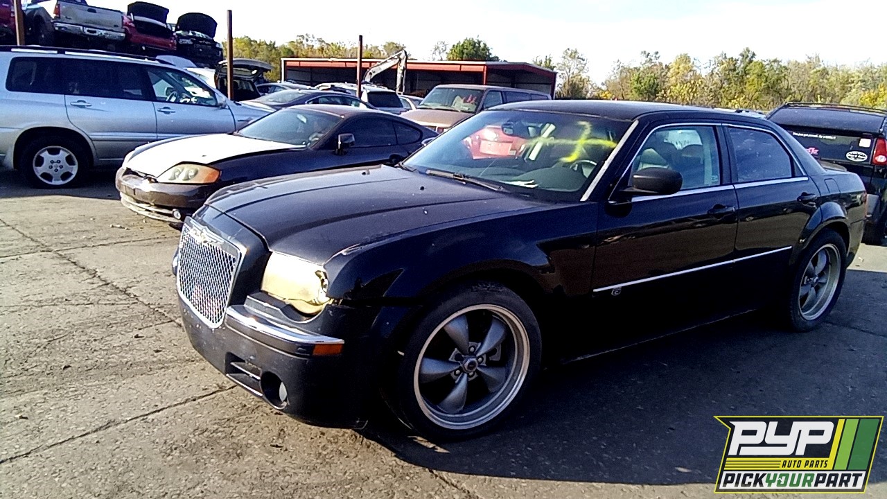 2008 CHRYSLER 300 available for parts