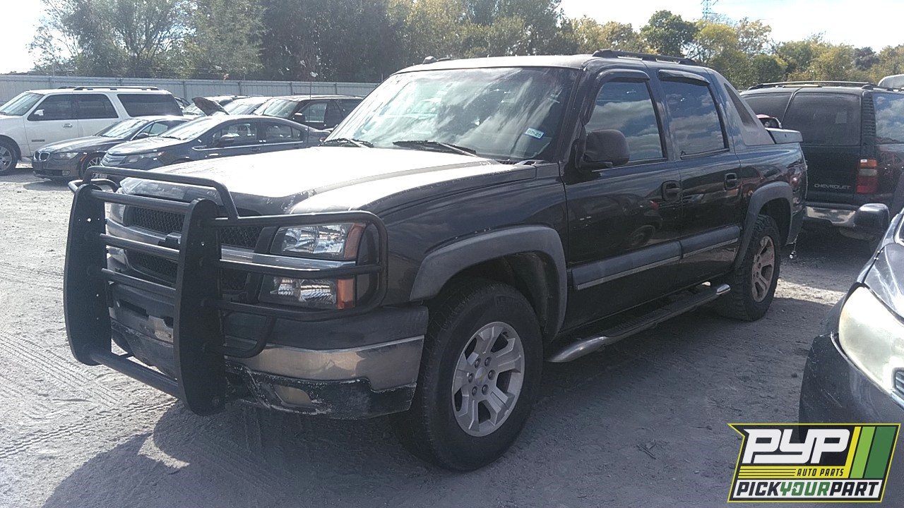 2004 CHEVROLET AVALANCHE 1500 available for parts