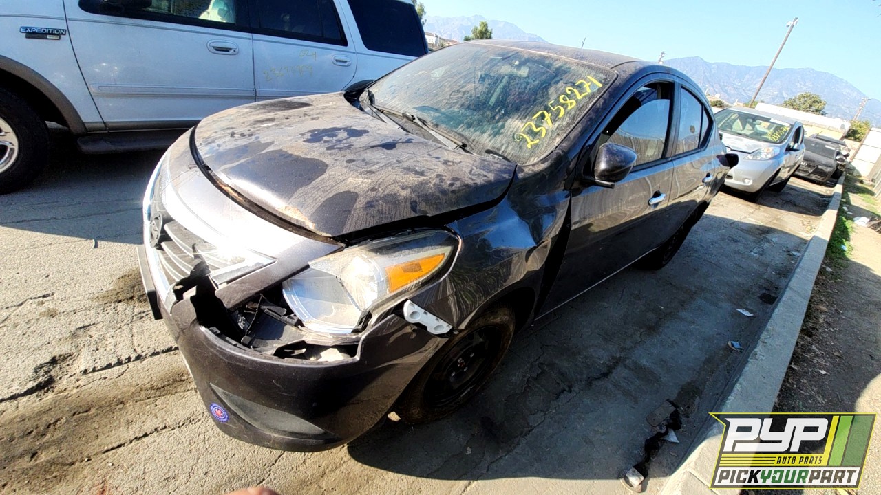 2015 NISSAN VERSA partes disponibles