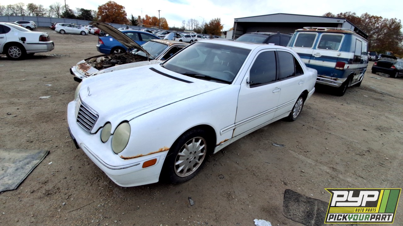 2000 MERCEDES-BENZ E320 partes disponibles