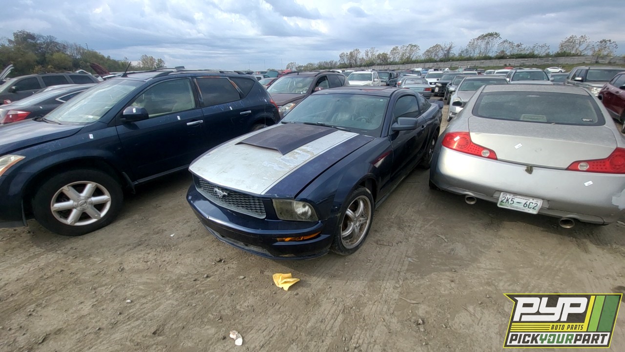 2005 FORD MUSTANG partes disponibles