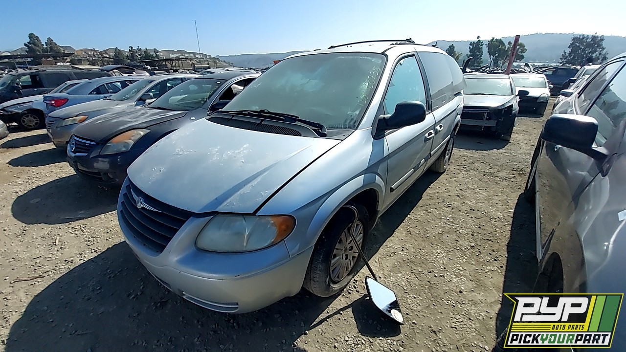 2005 CHRYSLER TOWN & COUNTRY available for parts