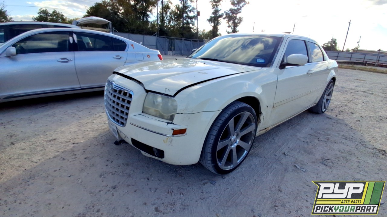 2007 CHRYSLER 300 available for parts
