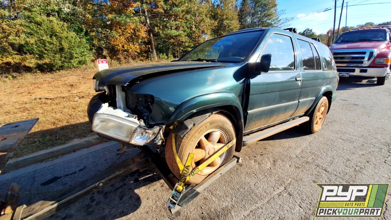 2001 NISSAN PATHFINDER partes disponibles