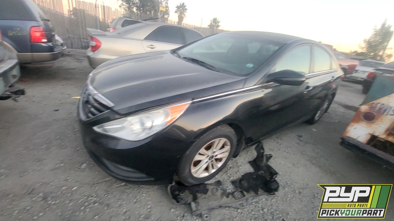 2013 HYUNDAI SONATA available for parts