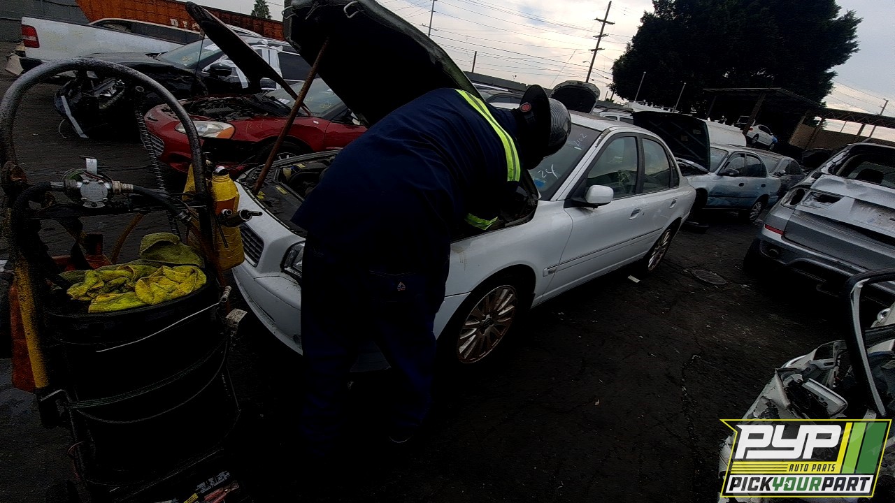 2005 VOLVO S80 available for parts