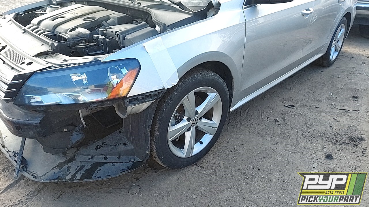 2013 VOLKSWAGEN PASSAT partes disponibles