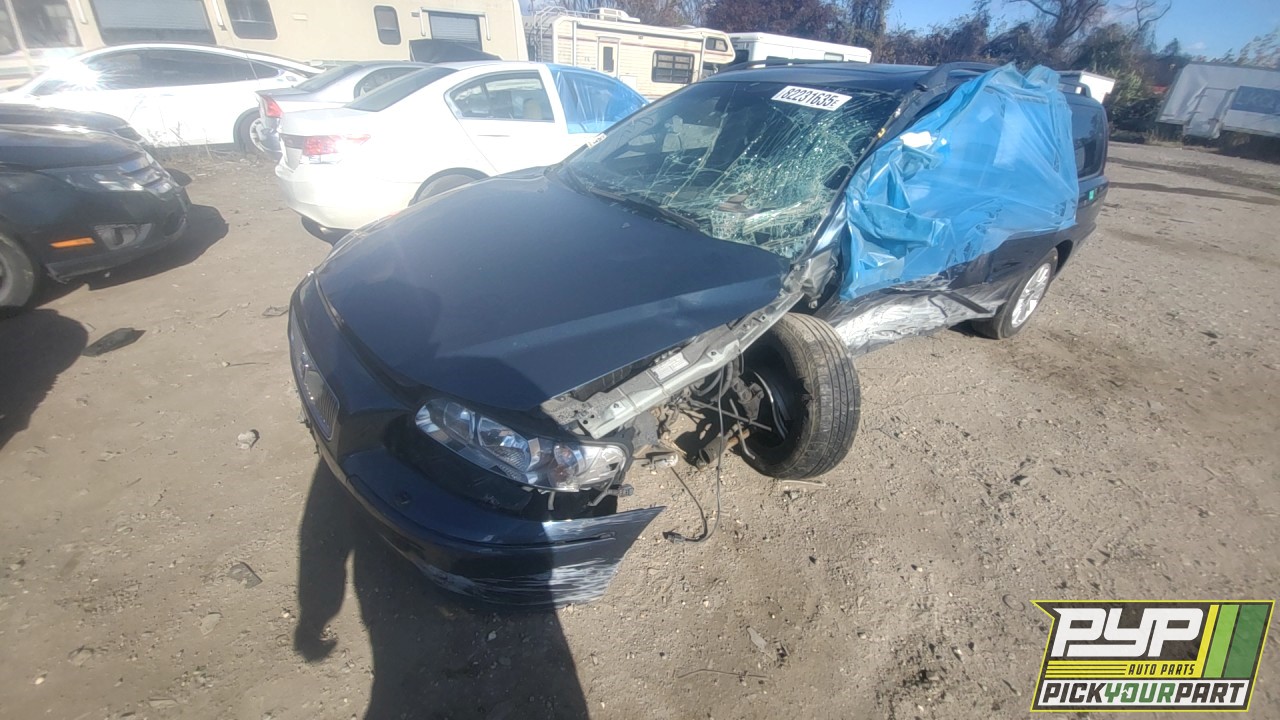 2005 VOLVO V70 partes disponibles