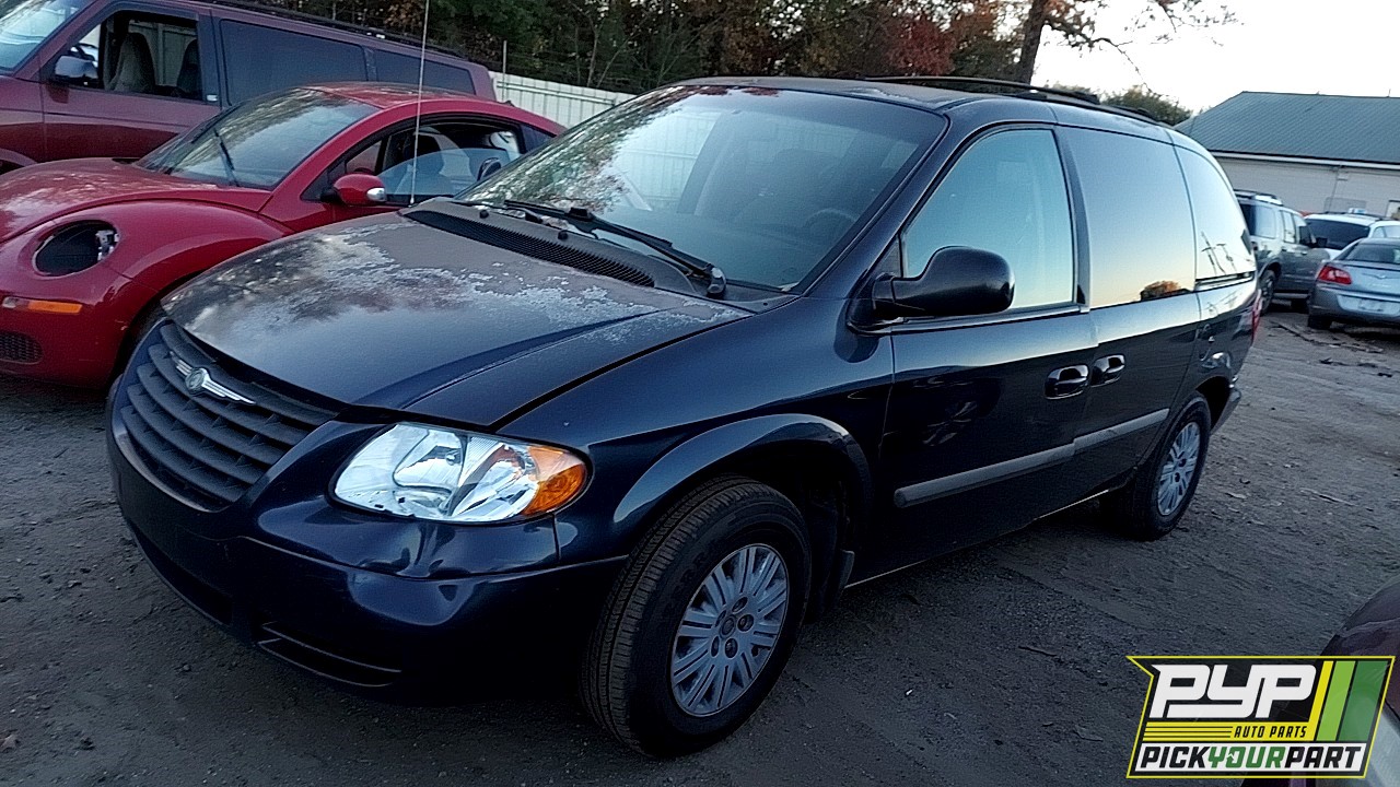 2007 CHRYSLER TOWN & COUNTRY available for parts