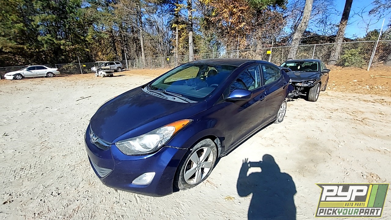 2013 HYUNDAI ELANTRA partes disponibles