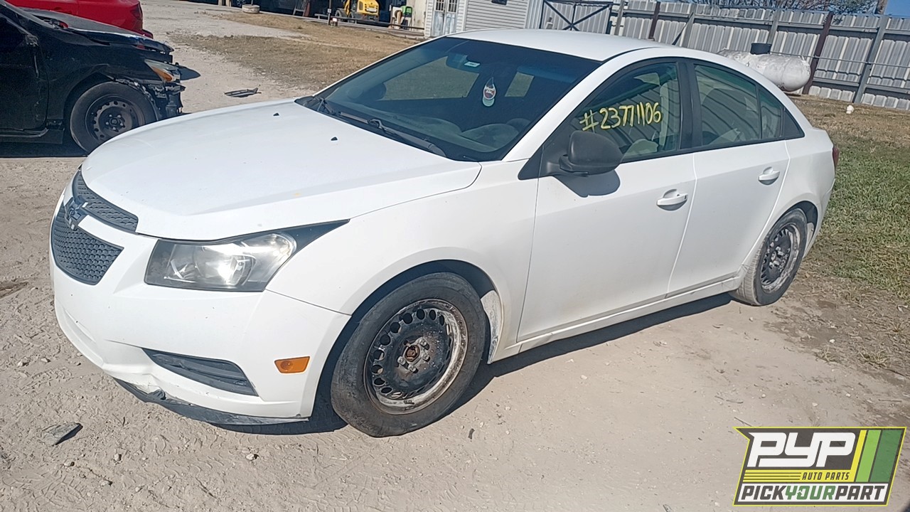 2013 CHEVROLET CRUZE partes disponibles