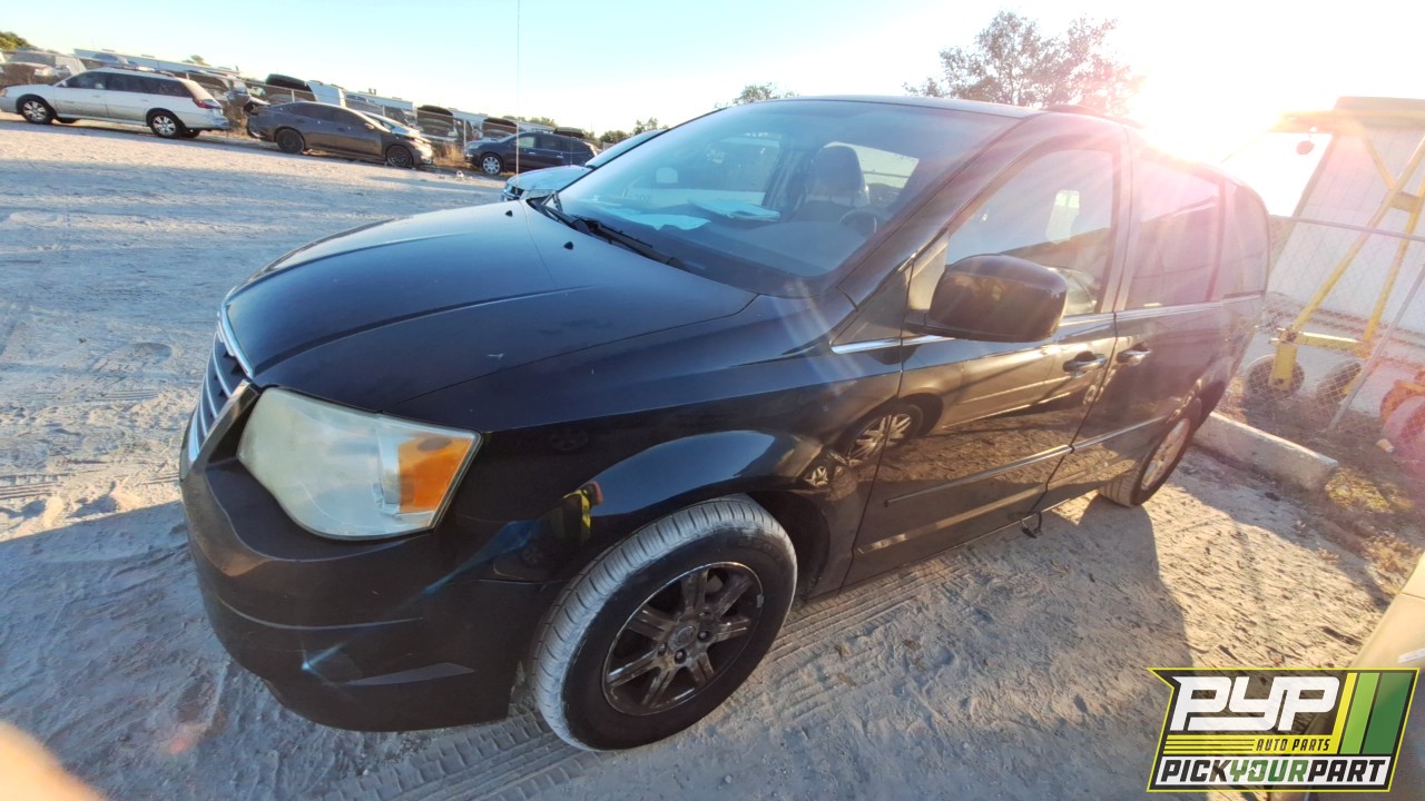 2008 CHRYSLER TOWN & COUNTRY partes disponibles