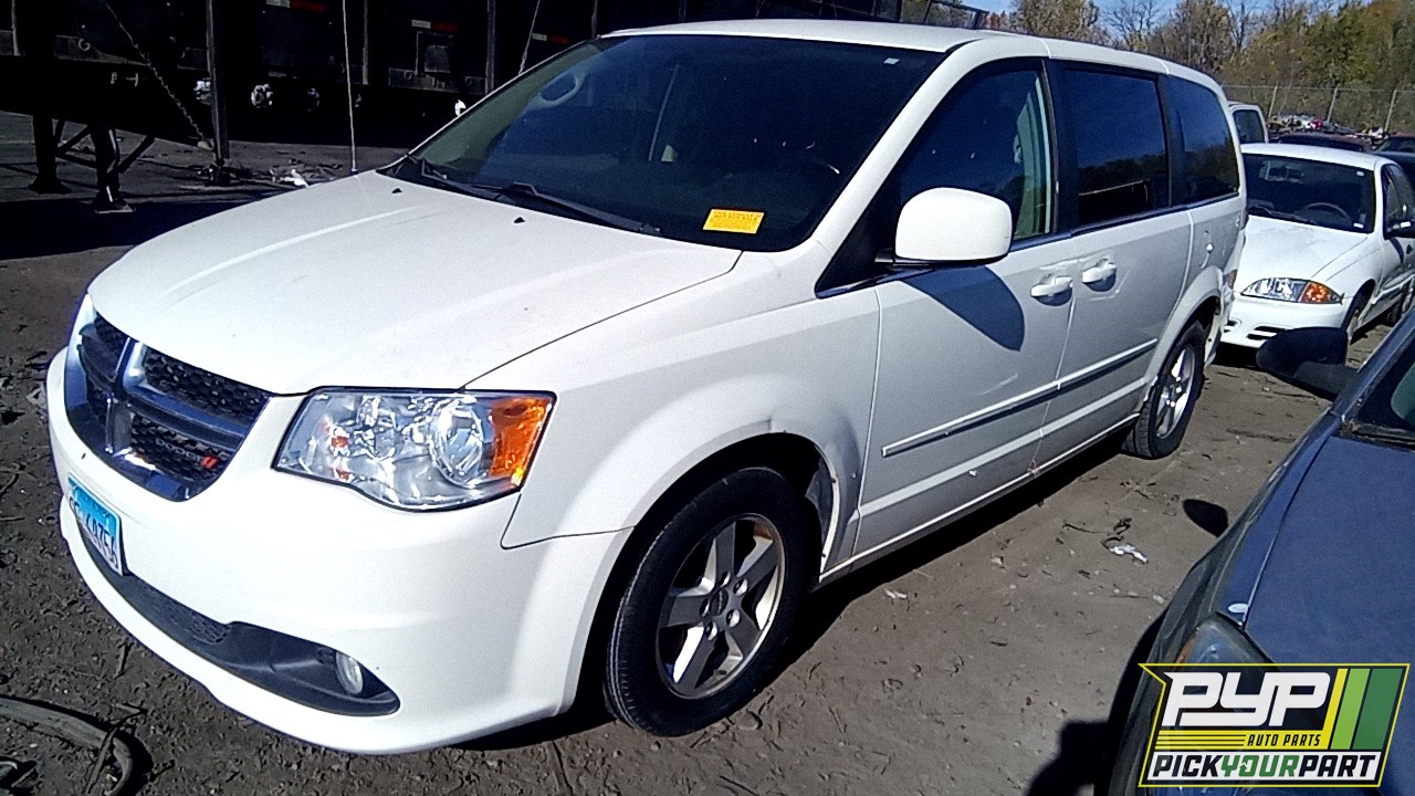 2013 DODGE GRAND CARAVAN partes disponibles