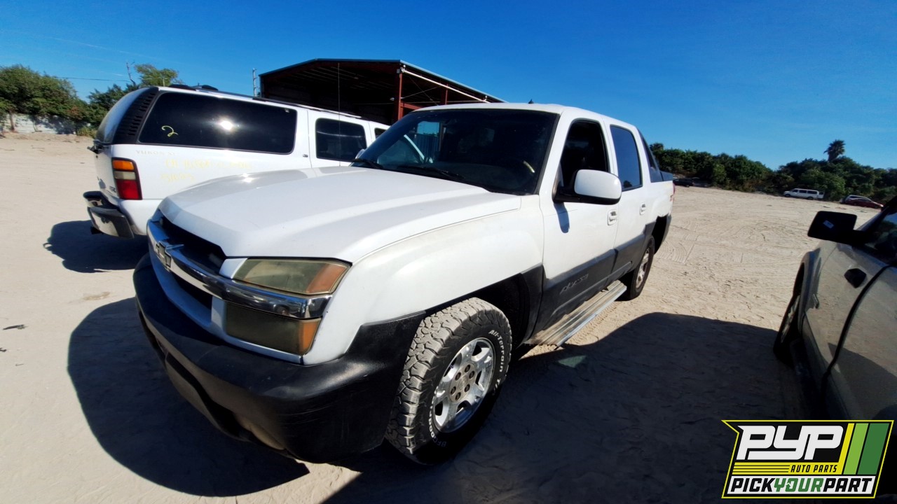 2002 CHEVROLET AVALANCHE 1500 available for parts