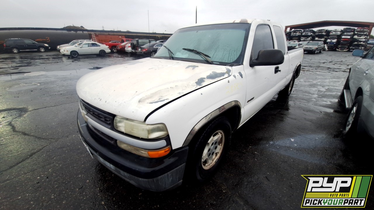 2000 CHEVROLET SILVERADO 1500 available for parts